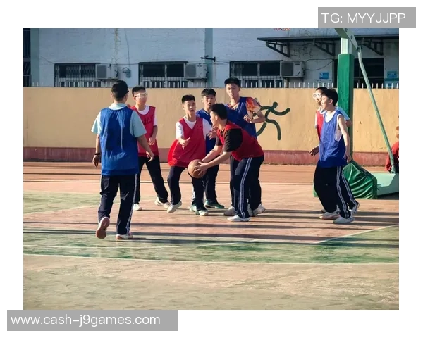 篮球精彩集锦回顾赛场巅峰时刻感受热血与激情的完美交融 篮球精彩集锦回顾赛场巅峰时刻感受热血与激情的完美交融